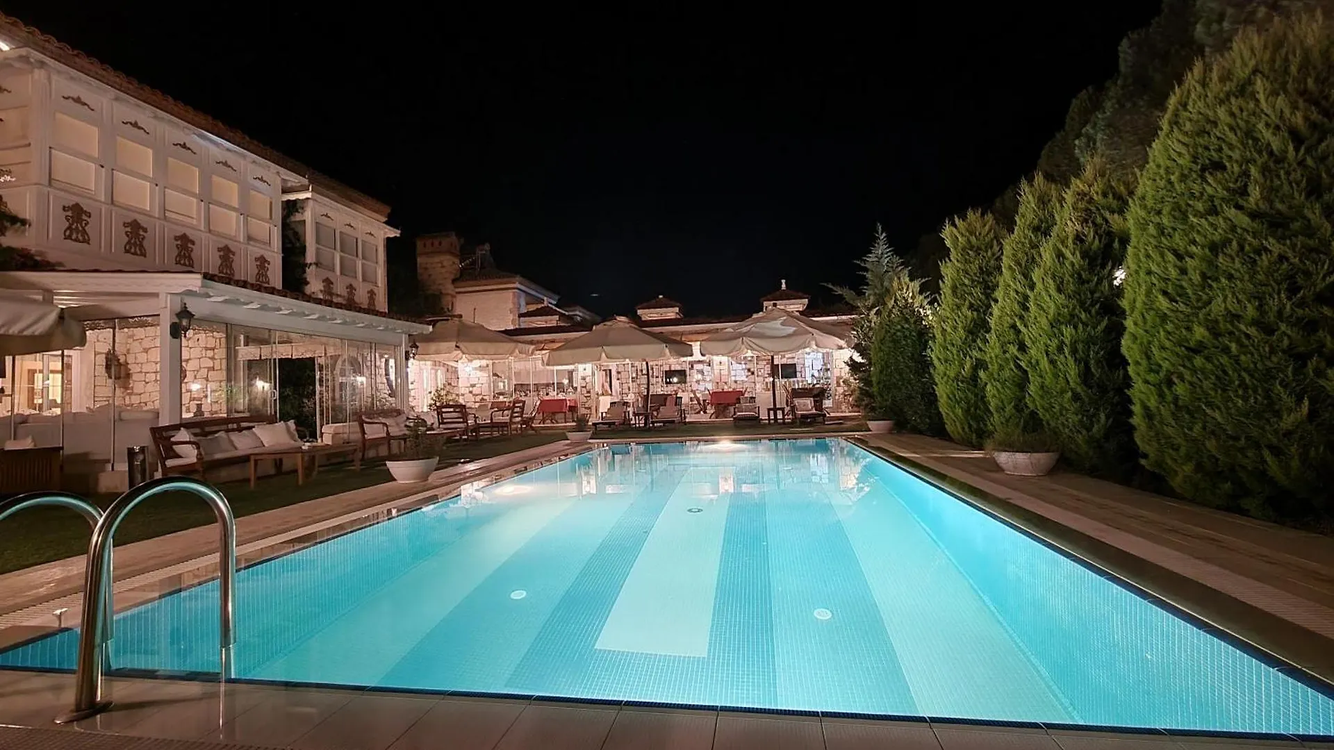 Monottoman Otel Alacati Szálloda