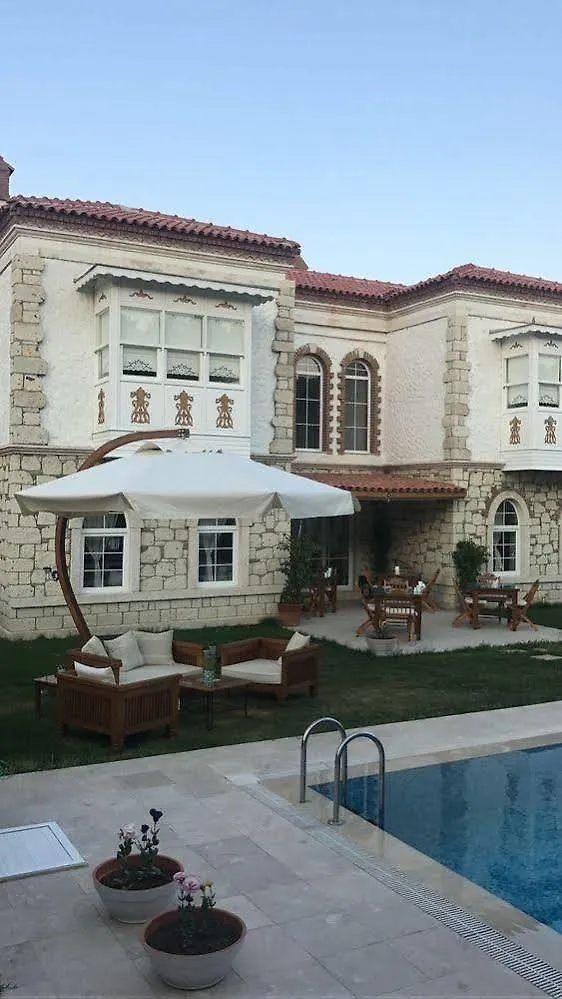 Monottoman Otel Alacati Szálloda