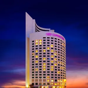 crowne-plaza-istanbul-oryapark.istanbul-turkeyhotels.com/